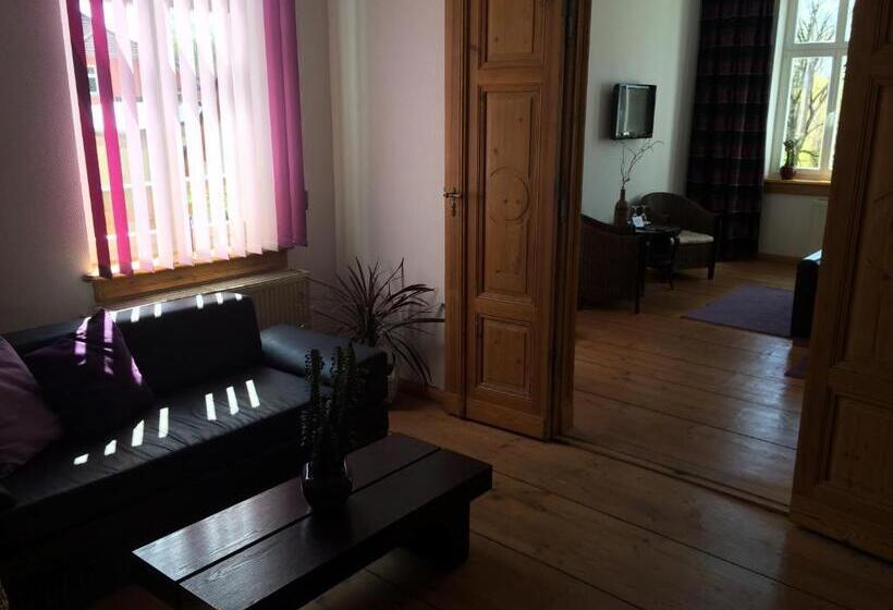 Отель Traumparadies