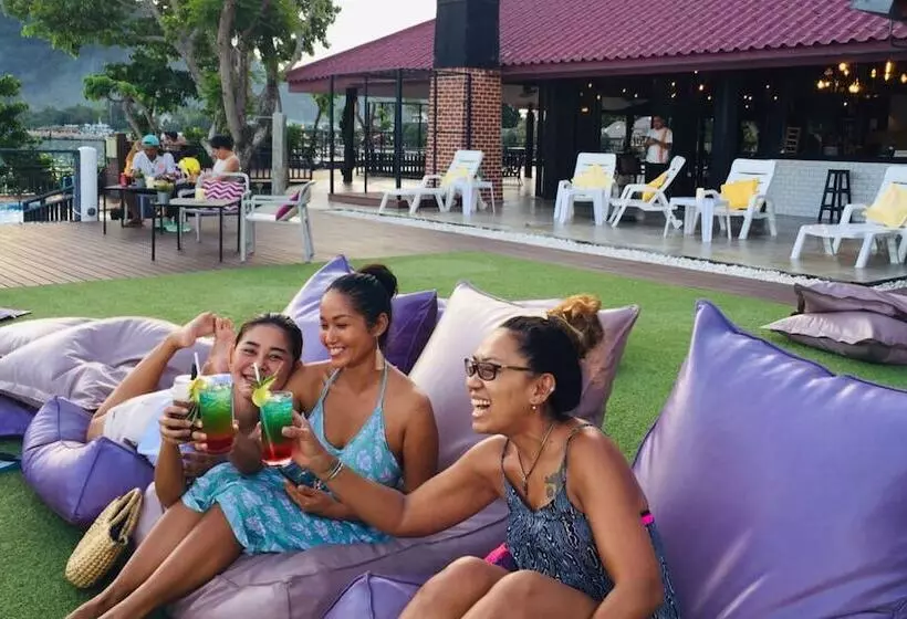 Phi Phi Don Chukit Resort