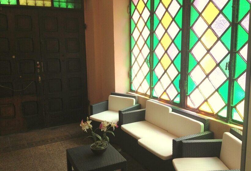 تختخواب و صبحانه Alla Residenza Domus Minervae