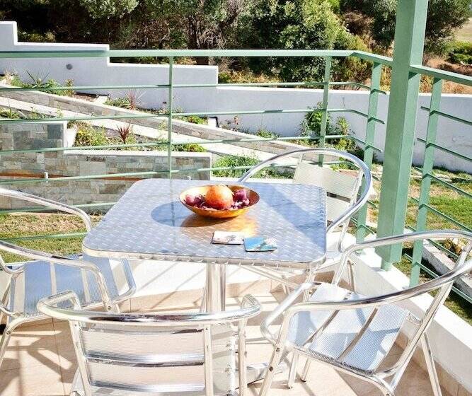 בית מלון כפרי Aselinos Suites