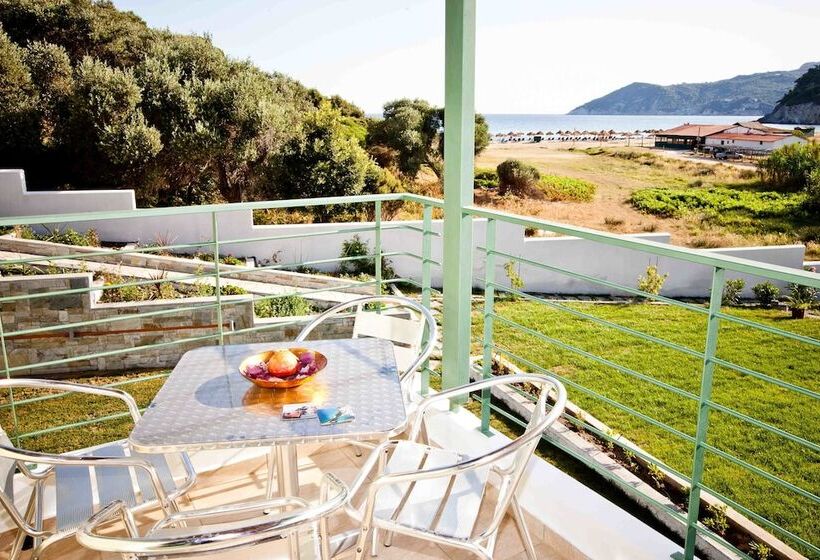 בית מלון כפרי Aselinos Suites