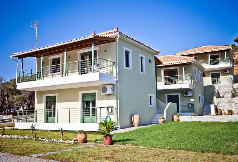 בית מלון כפרי Aselinos Suites