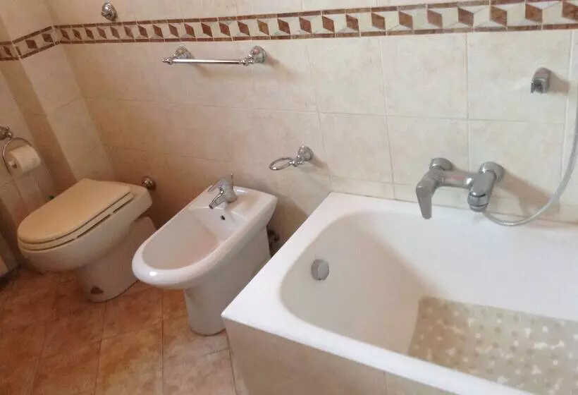 هتل Casa Vienna