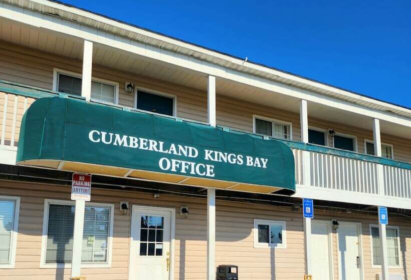 Отель Cumberland Kings Bay Lodge