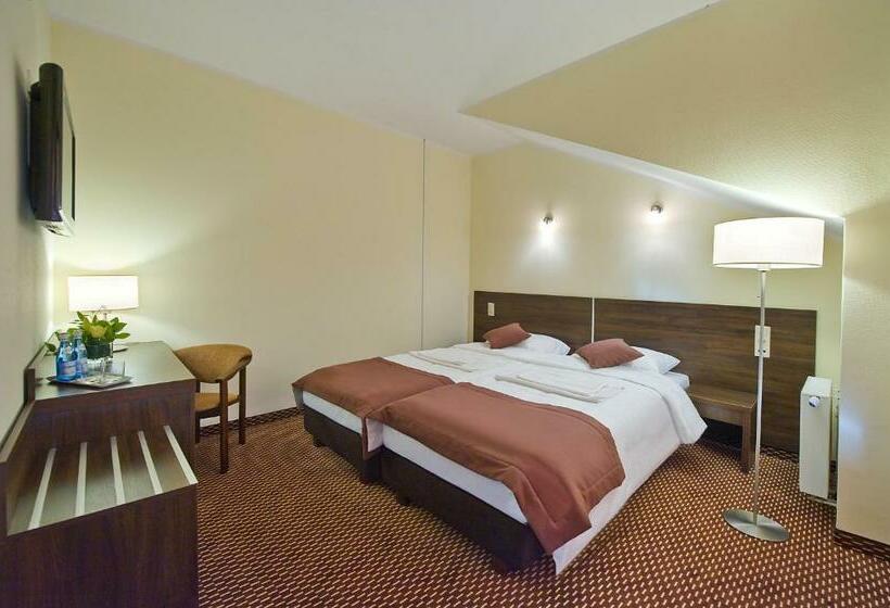 בית מלון כפרי Cztery Brzozy Gdańsk Kowale