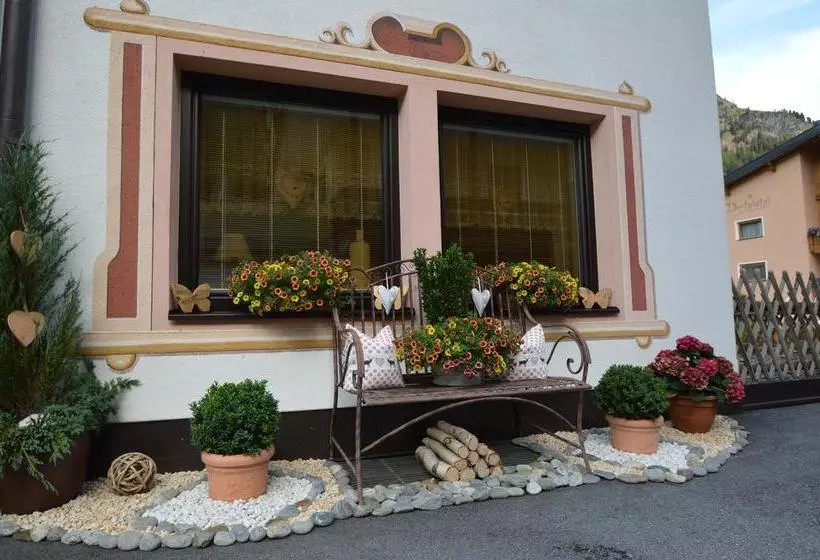 هتل Haus Margret