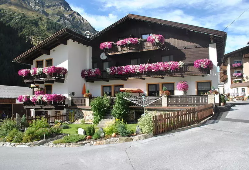 هتل Haus Margret