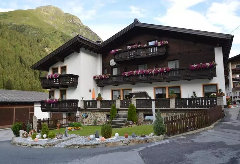 هتل Haus Margret