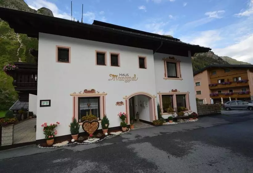 هتل Haus Margret