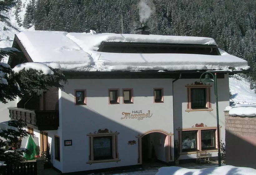 هتل Haus Margret