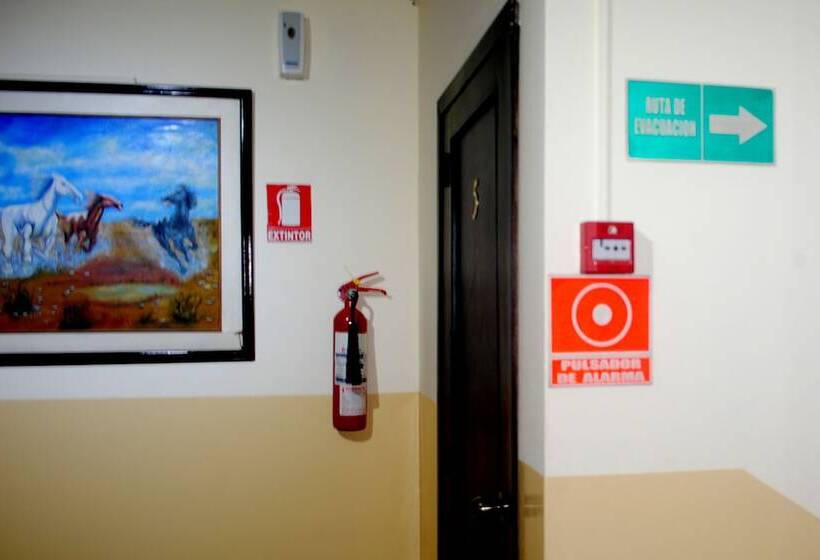 Hotel Hostal Antares