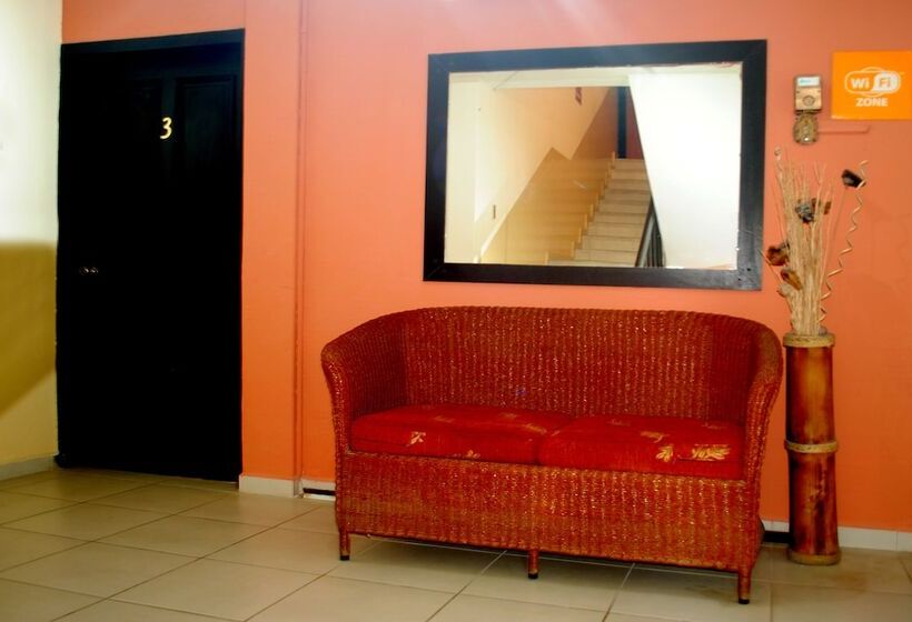 Hotel Hostal Antares