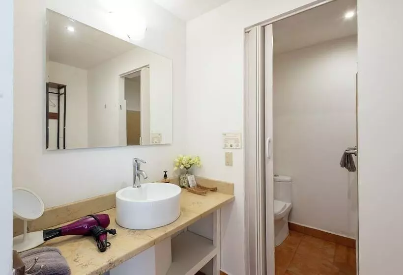 ホテル Mariamar Suites