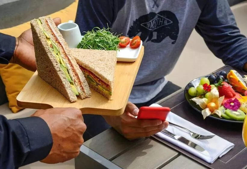 هتل Mercure Ariosto Lima