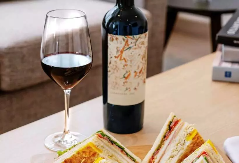 هتل Mercure Ariosto Lima