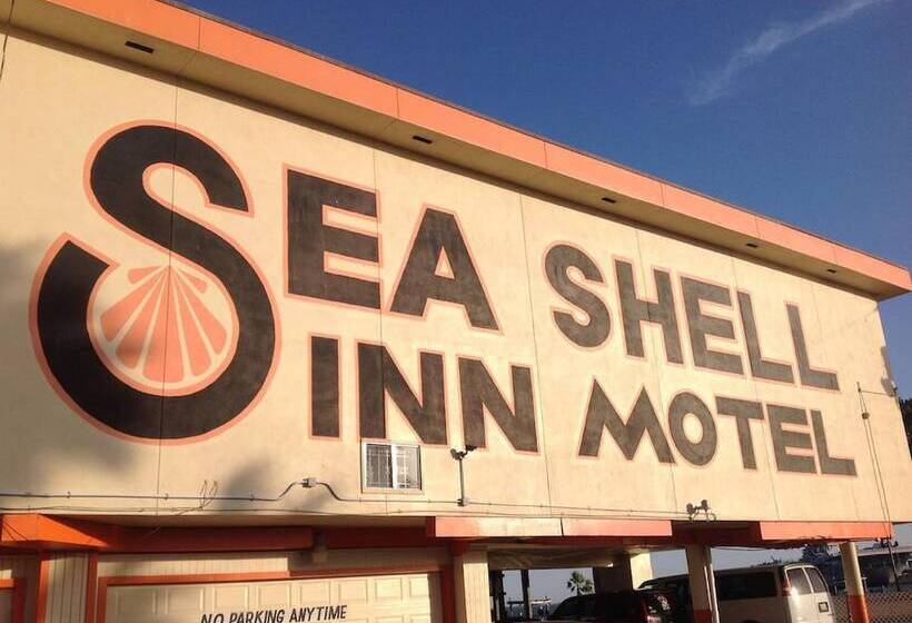 בית מלון כפרי Sea Shell Inn On The Beach