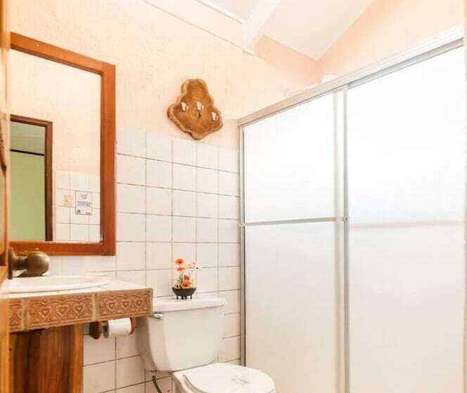 ユースホステル Cadillac Rock Beach