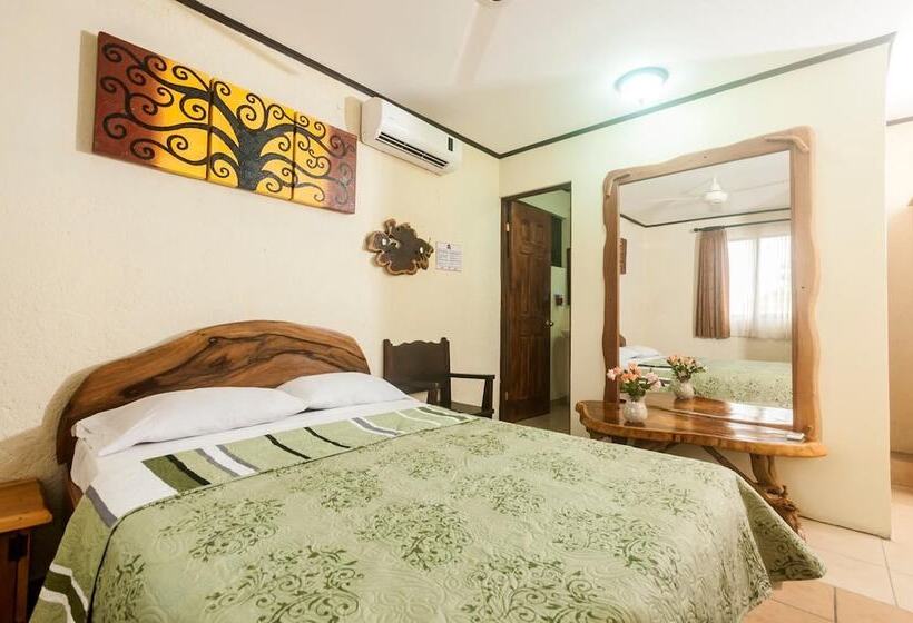 ユースホステル Cadillac Rock Beach