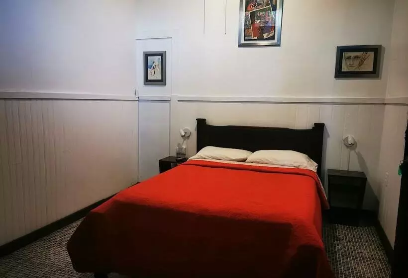 ユースホステル Casa Aldea Hotel Bed & Breakfast