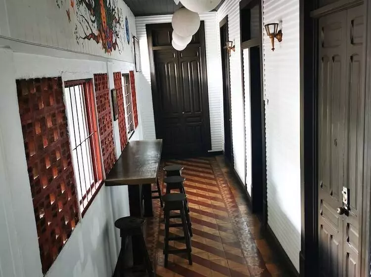 ユースホステル Casa Aldea Hotel Bed & Breakfast