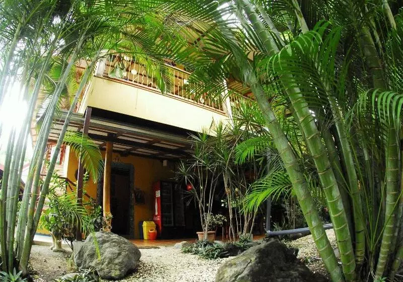تختخواب و صبحانه Casa Zen
