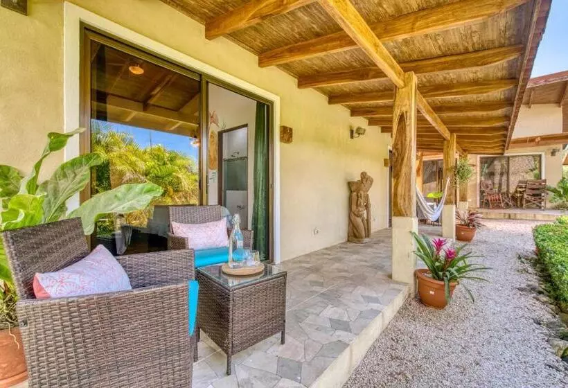 Aamiaismajoitus (B&B) Villas Tangerine