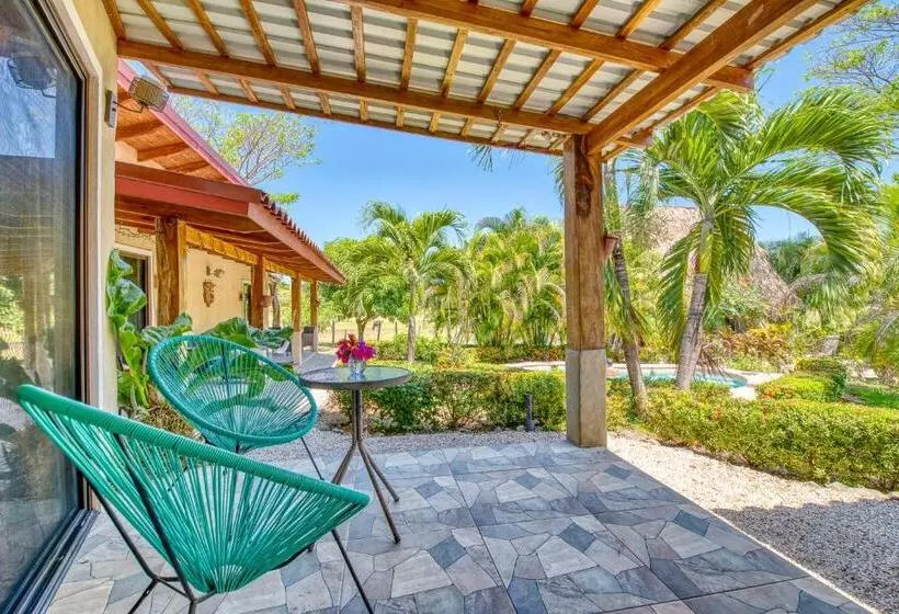 Aamiaismajoitus (B&B) Villas Tangerine