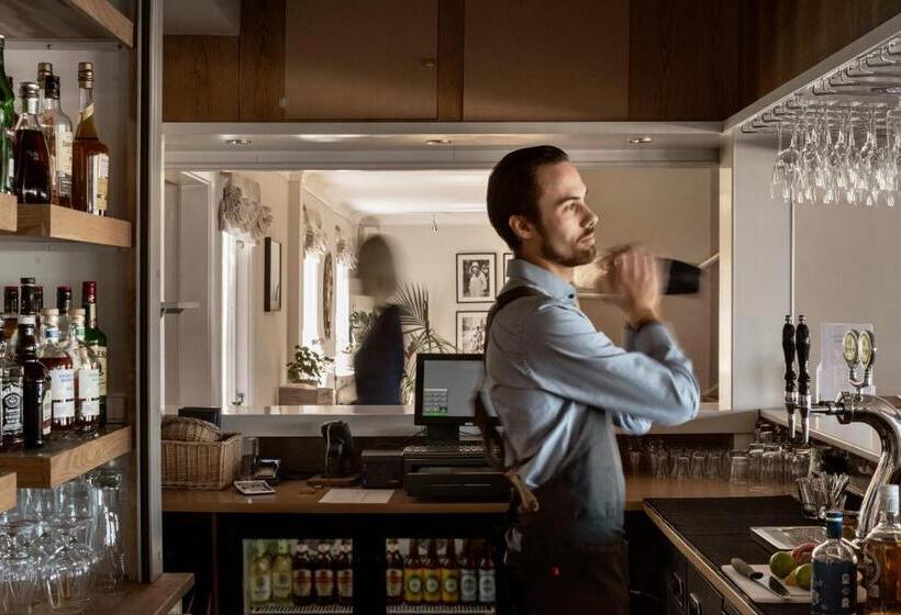 هتل L Villa Långbers