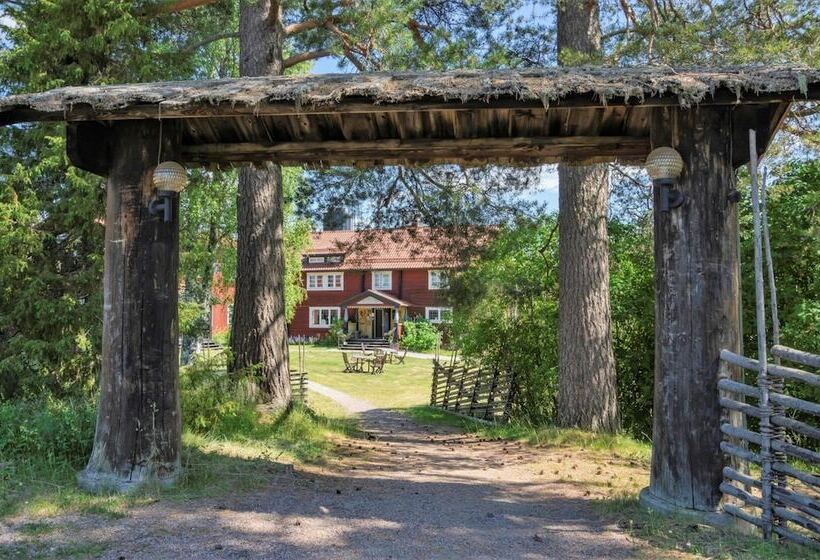 هتل L Villa Långbers