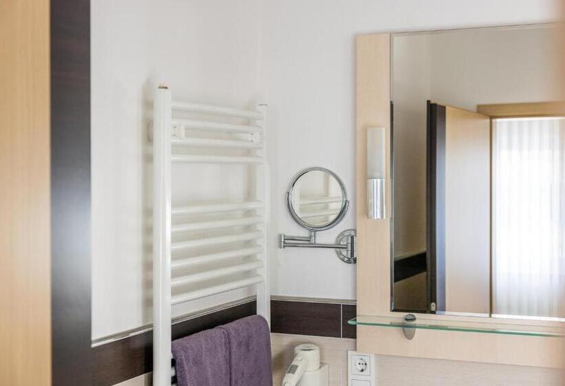 בית מלון כפרי Germania