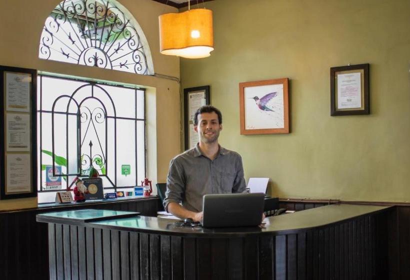 هتل Hospedaje Florentina