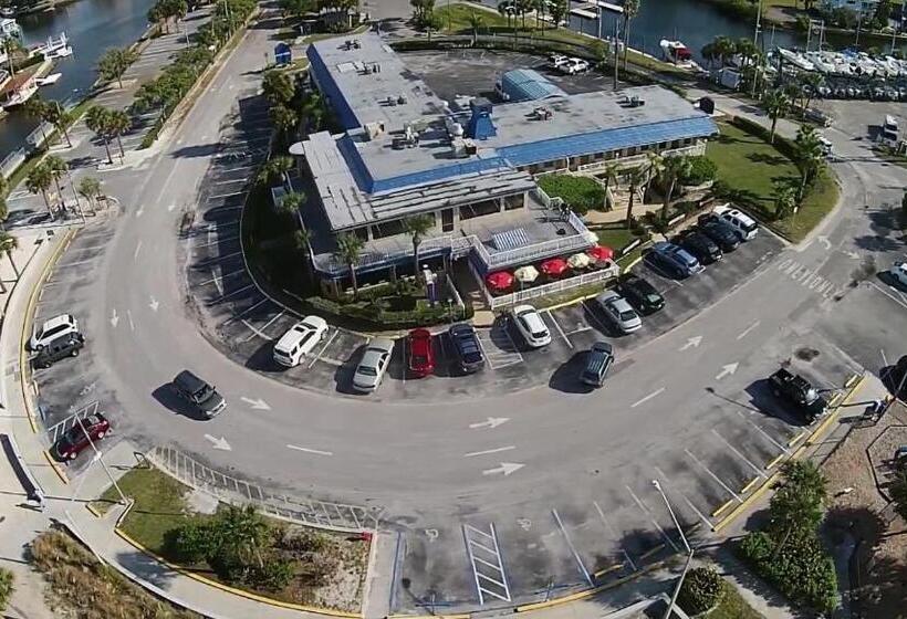 호텔 Inn On The Gulf