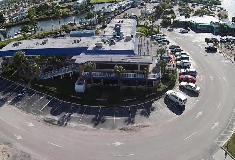 호텔 Inn On The Gulf