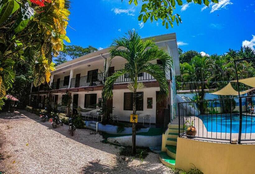 Hotelli La Posada   Hostel