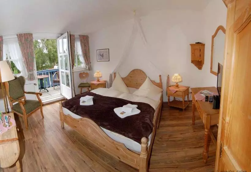 Hotelli Landhaus Strandallee