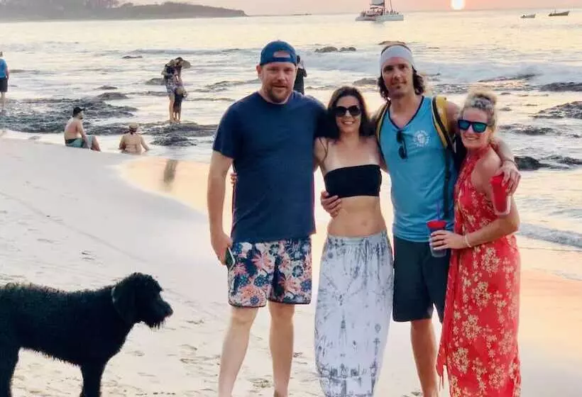 ホテル Ten North Tamarindo Beach