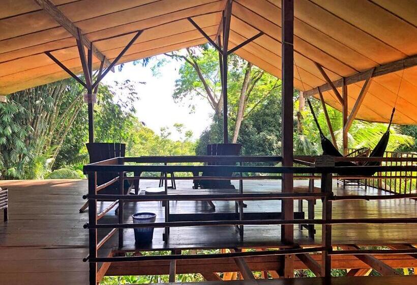 Cascada Verde Hostel