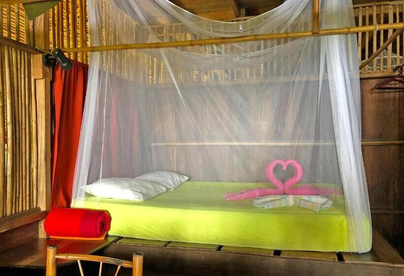 Cascada Verde Hostel