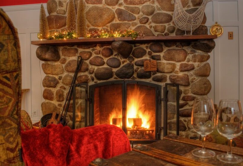 בית מלון כפרי Au Clos Rolland Couette & Cafe