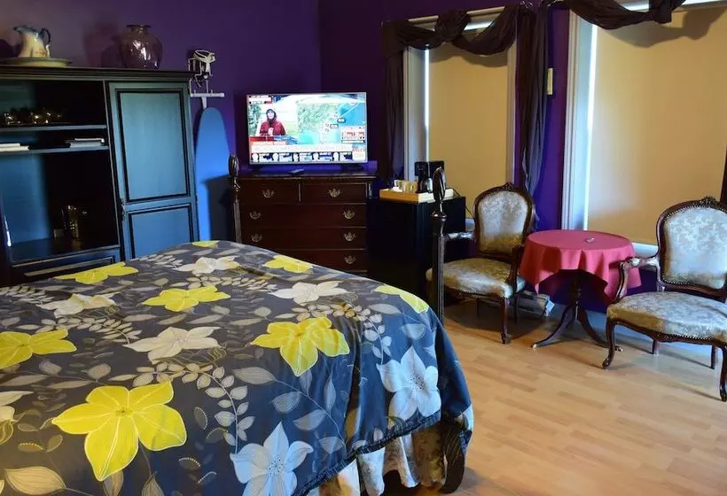 Hotelli Auberge Wild Rose Inn