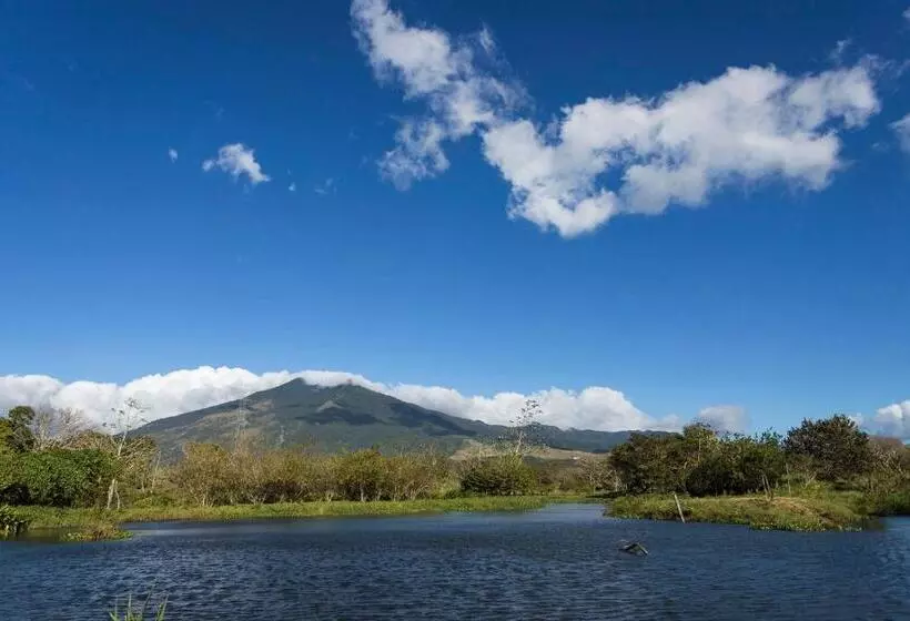 Colinas Del Miravalles Hotel & Hot Springs
