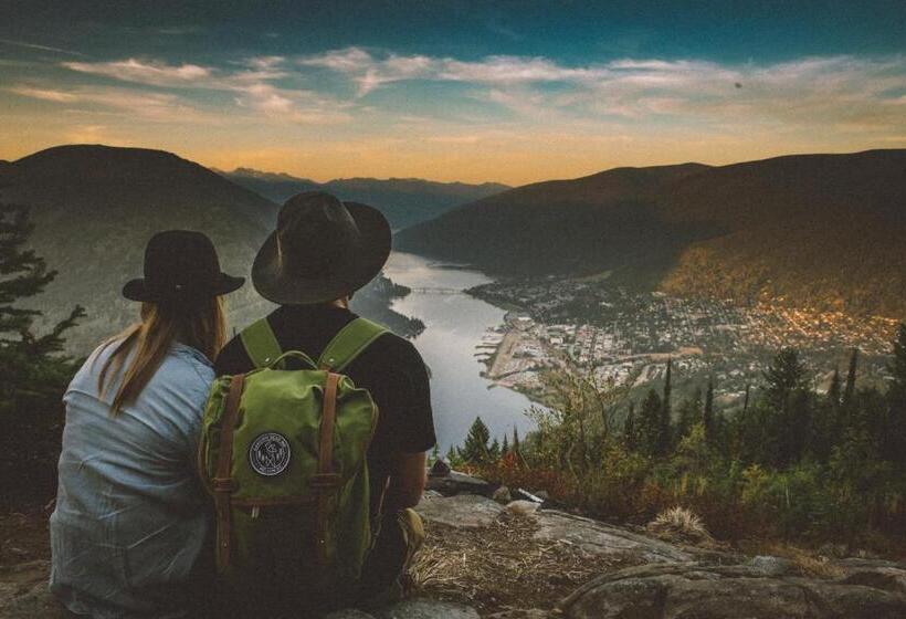 酒店 Dancing Bear Inn Hostel