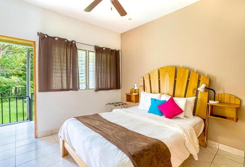 Отель Downtown Suites