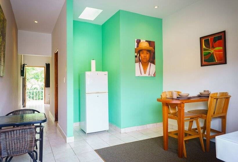 Отель Downtown Suites