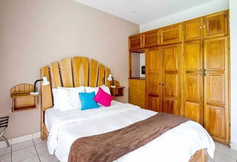 Hotelli Downtown Suites