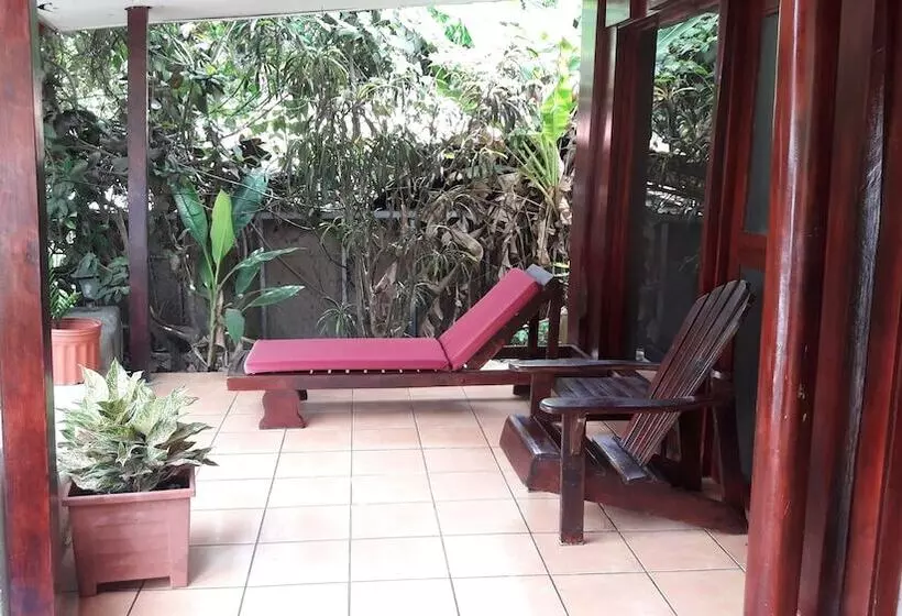 ホテル El Jardin
