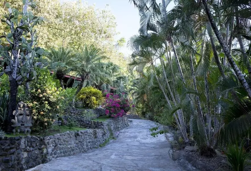ホテル El Jardin