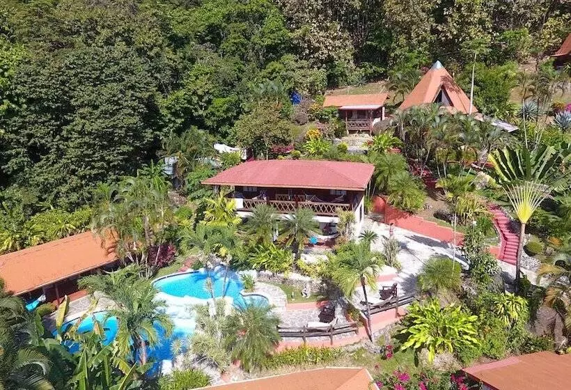 ホテル El Jardin