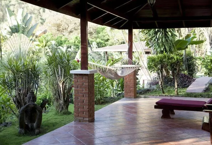 ホテル El Jardin