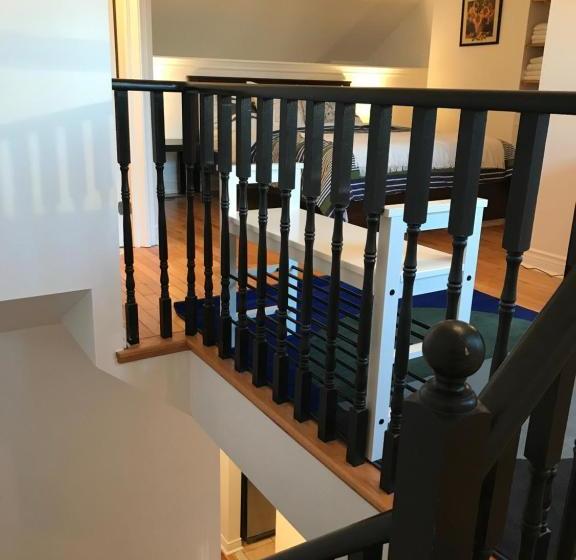 هتل Executive Underground Apartment